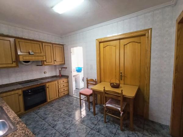 Piso en Barrio Raval de Santa Teresa-El Asilo