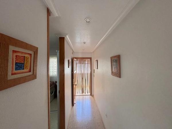 Piso en calle Islas Baleares, 38
