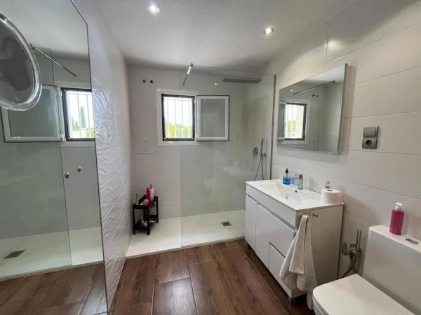 Casa independiente en alto Partida Torrellano