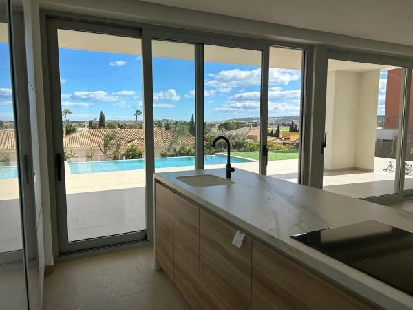 Casa independiente en calle Benimassot, 2