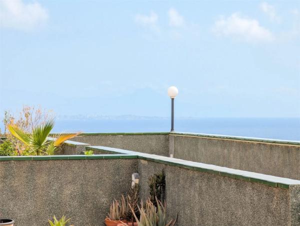 Piso en avenida del Mediterrani