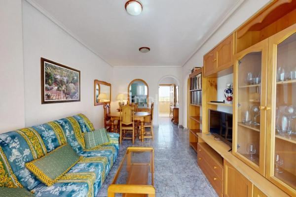 Piso en avenida Costa Blanca