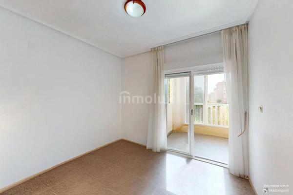 Piso en avenida Costa Blanca