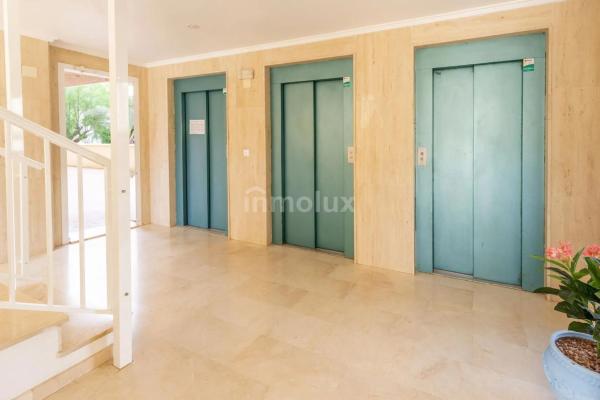 Piso en avenida Costa Blanca