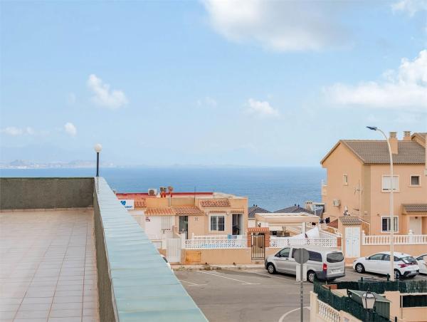 Piso en avenida del Mediterrani