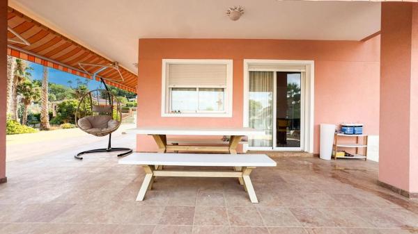 Casa independiente en calle Rafal