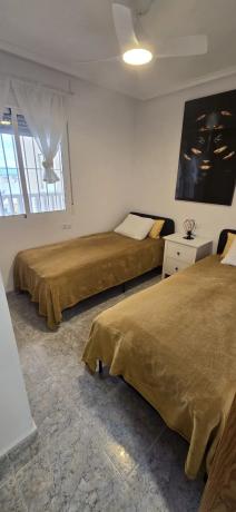 Piso en avenida Costa Blanca, 35