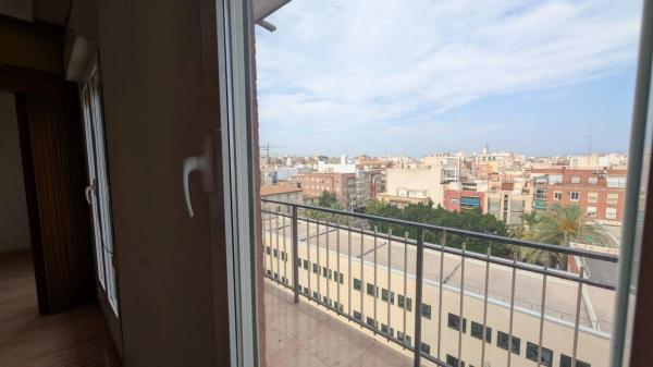 Piso en Barrio Pont Nou-Corazón de Jesús