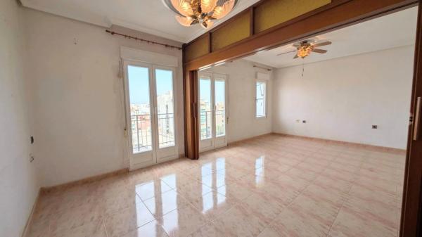 Piso en Barrio Pont Nou-Corazón de Jesús