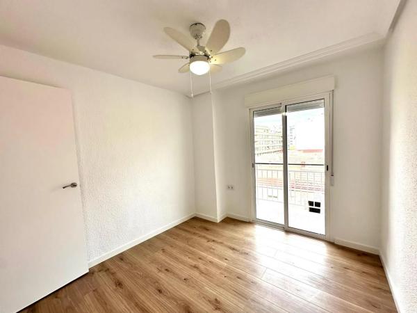 Piso en calle Aurelio Coquillat Pascual