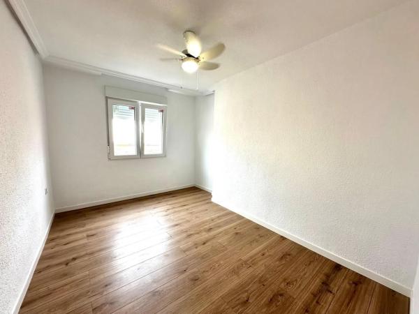 Piso en calle Aurelio Coquillat Pascual