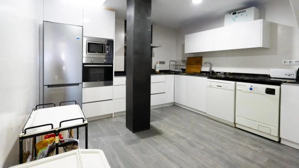 Casa independiente en avenida Vicente Blasco Ibañez