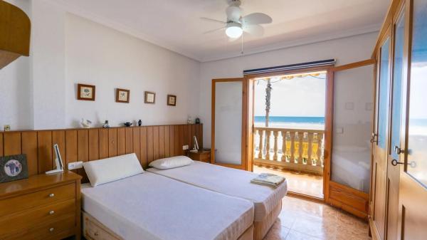 Casa independiente en avenida Vicente Blasco Ibañez