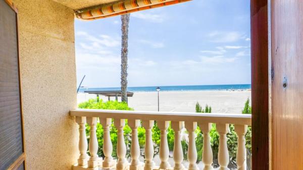 Casa independiente en avenida Vicente Blasco Ibañez