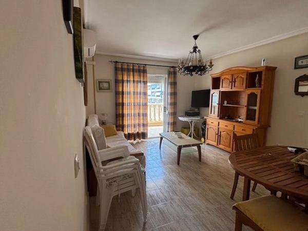 Piso en avenida Costa Blanca, 23