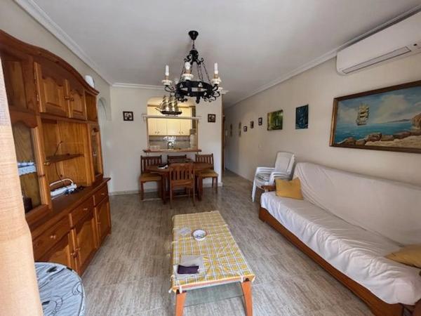 Piso en avenida Costa Blanca, 23