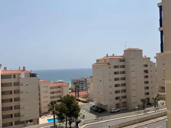 Piso en avenida Costa Blanca, 23