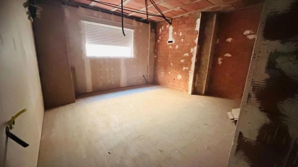 Piso en La Hoya-Daimes-El Derramador