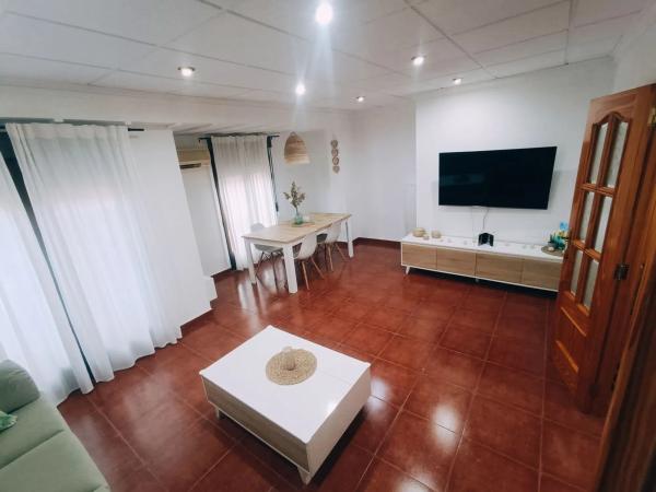 Piso en calle Antonio Mora Ferrández, 25