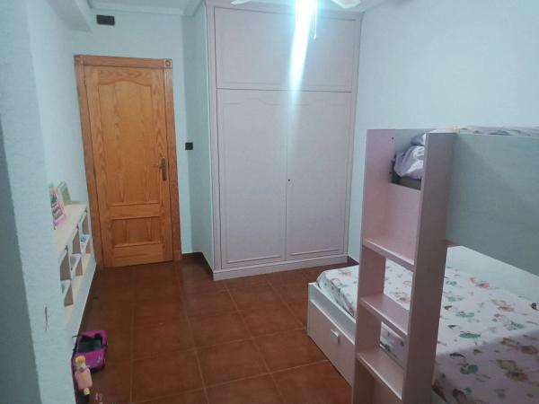 Piso en calle Antonio Mora Ferrández, 25