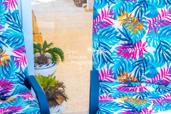 Casa independiente en calle de Holanda