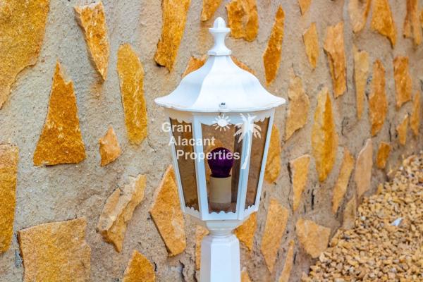 Casa independiente en calle de Holanda