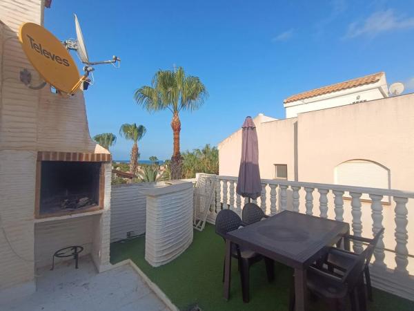 Casa independiente en avenida del Carabasí, 1