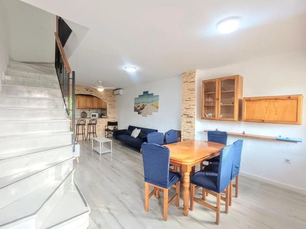 Casa independiente en avenida del Carabasí, 1