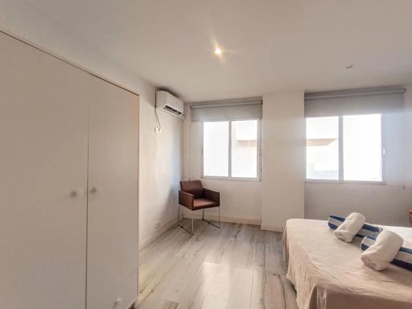 Casa independiente en avenida del Carabasí, 1