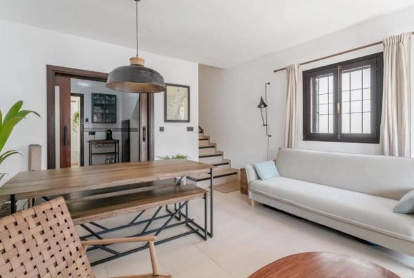 Chalet pareado en calle del Cadafal, 19