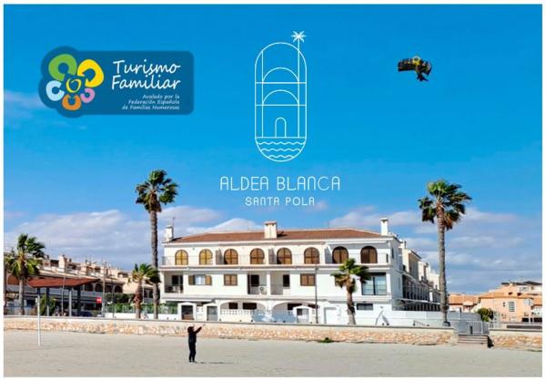 Chalet pareado en calle del Cadafal, 19