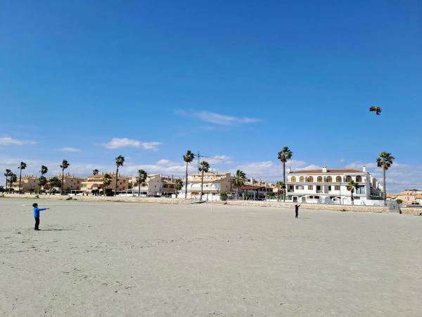 Chalet pareado en calle del Cadafal, 19