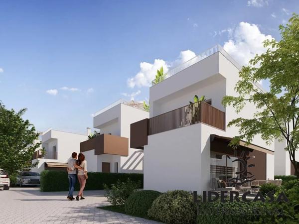 Casa independiente en calle rusia s/n