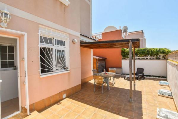 Casa independiente en avenida de Finlandia, 239