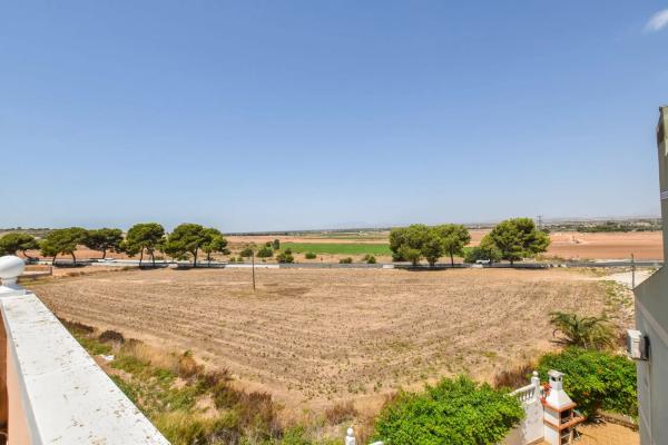 Casa independiente en avenida de Finlandia, 239