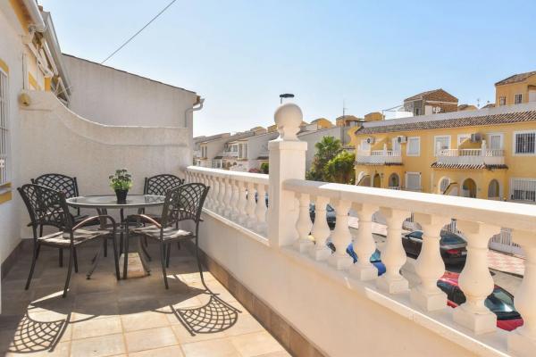 Piso en calle de Orden Jonico, 386