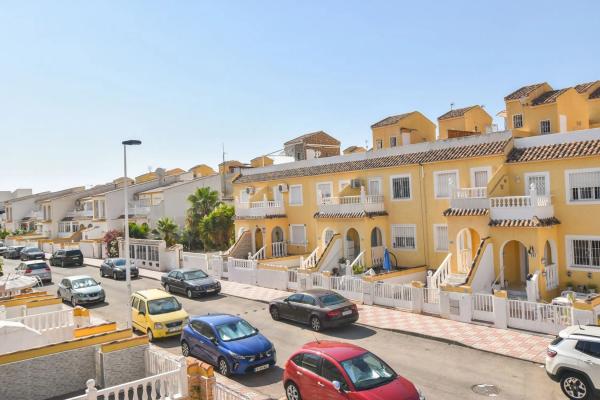 Piso en calle de Orden Jonico, 386