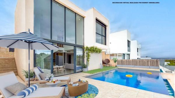 Casa independiente en calle de Holanda