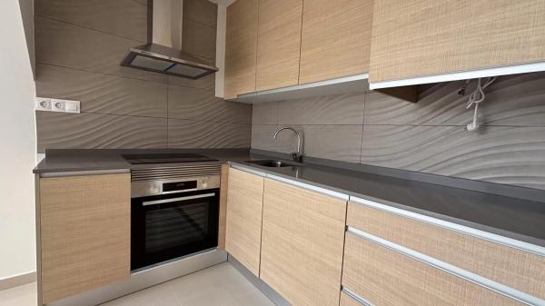 Casa independiente en calle de Holanda