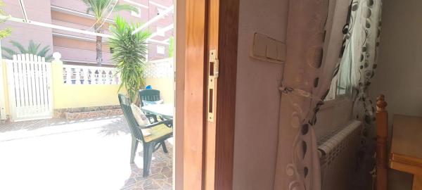 Chalet adosado en calle Tabarca, 8