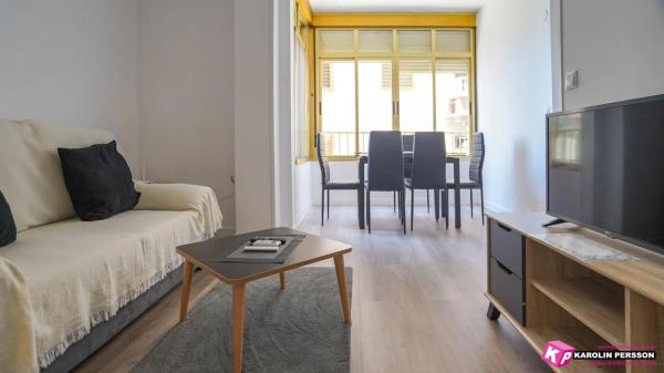 Piso en avenida Oscar Espla