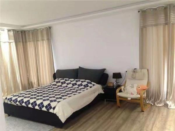 Casa independiente en calle Reus