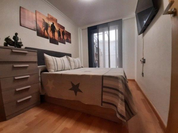 Chalet adosado en calle Juan Gris