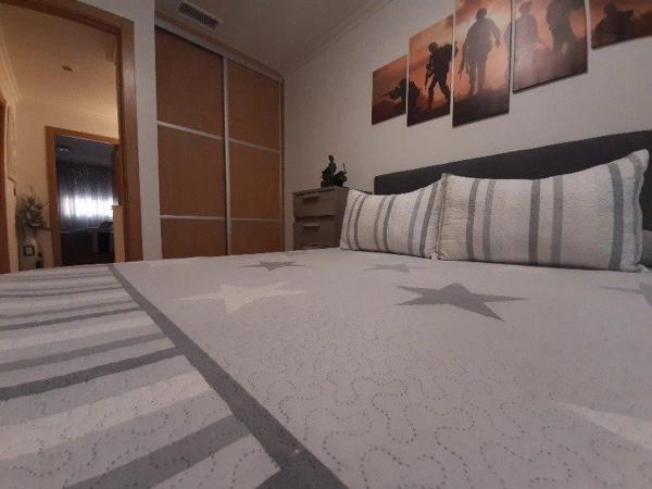 Chalet adosado en calle Juan Gris