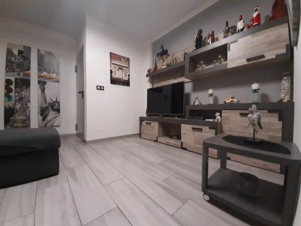 Chalet adosado en calle Juan Gris