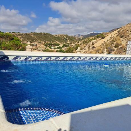 Casa independiente en pasaje Cuartel Norte