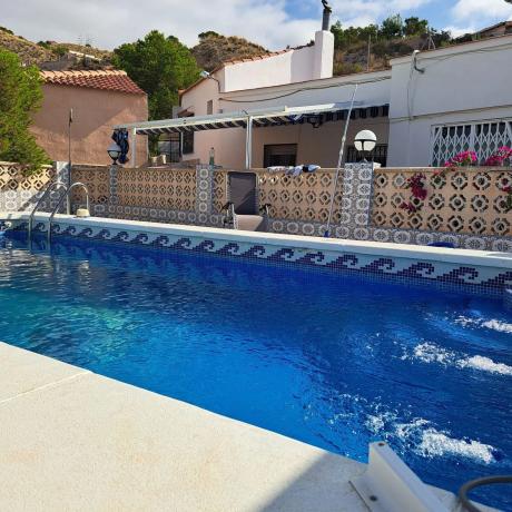 Casa independiente en pasaje Cuartel Norte