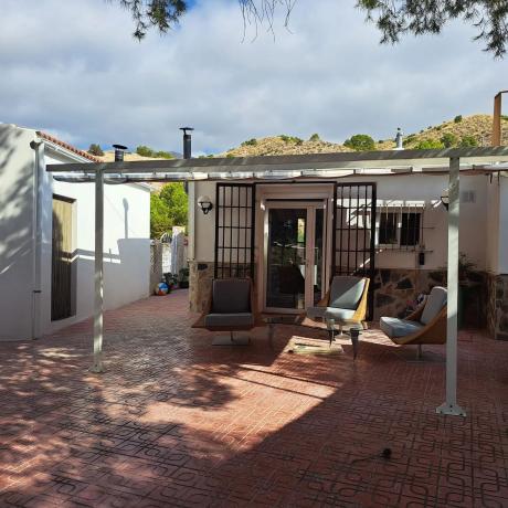 Casa independiente en pasaje Cuartel Norte