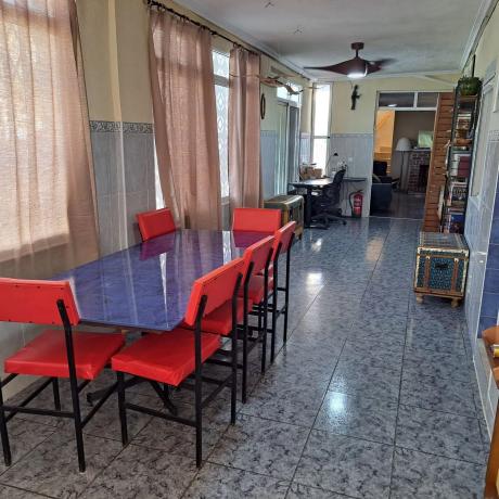 Casa independiente en pasaje Cuartel Norte