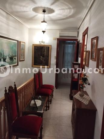 Casa independiente en calle Reina Victoria